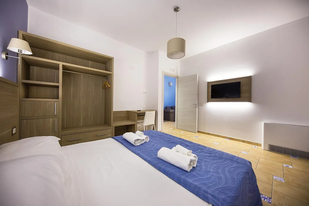 아파트호텔 Petruso Resort 발레스트라테