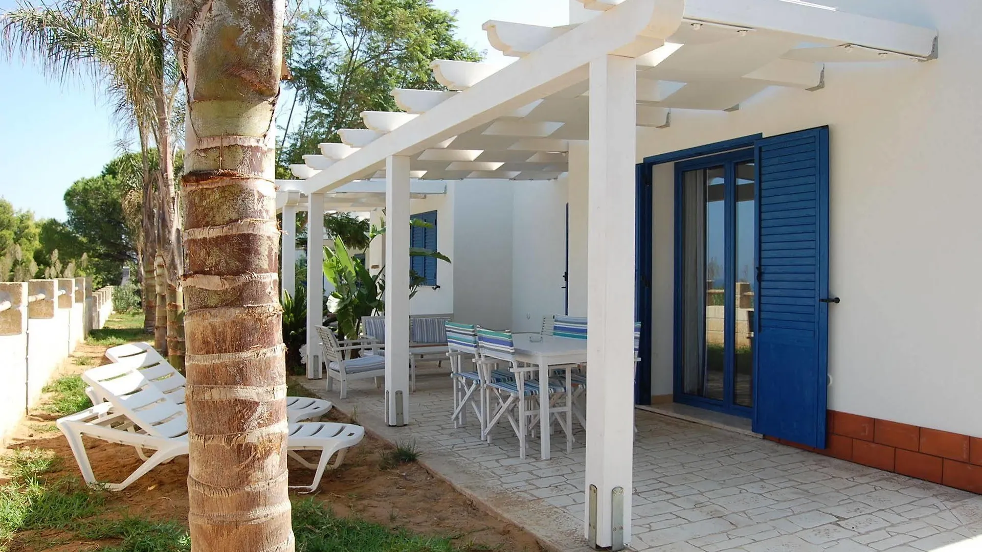 아파트호텔 Petruso Resort 발레스트라테