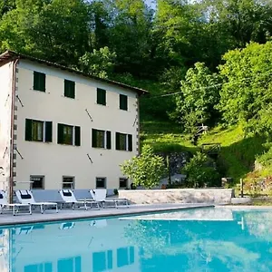 Monnalisa , Castiglione di Garfagnana Italy