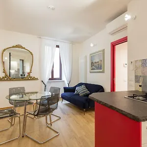 Casa Sottoriva , Verona Italy